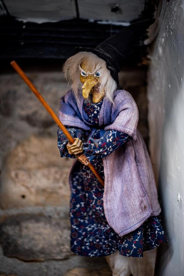 The Witching Post Inn エグトン エクステリア 写真